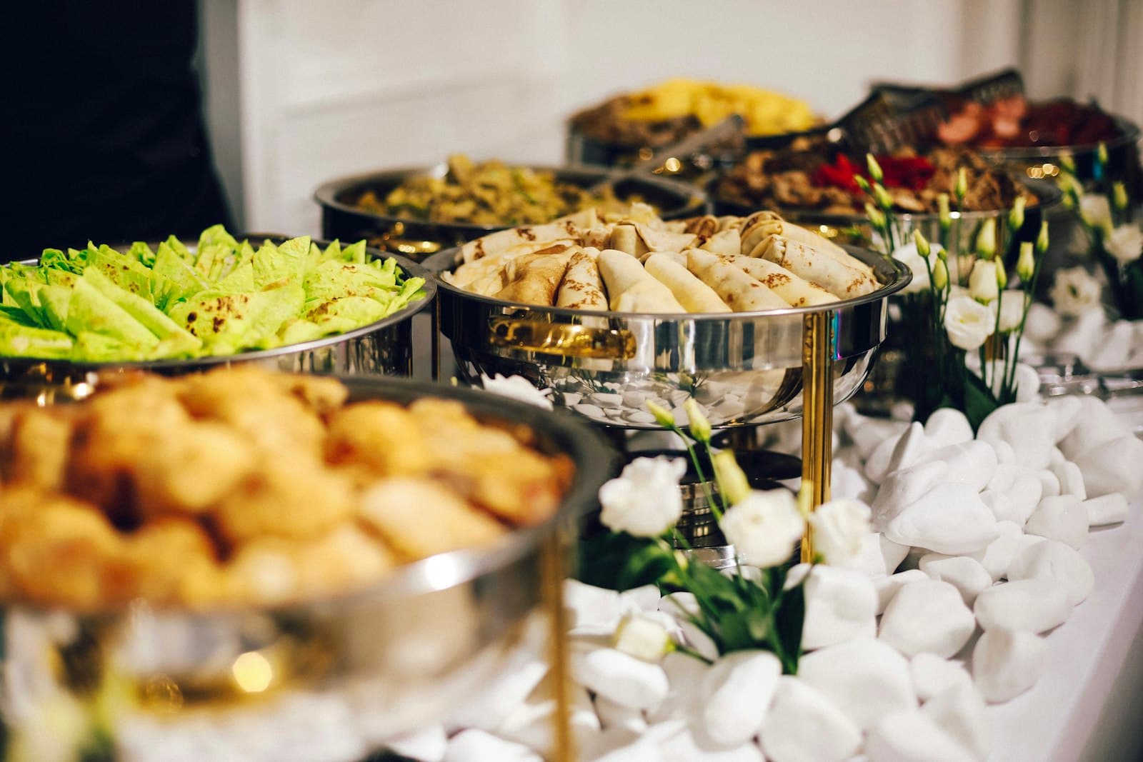 Buffet catering at a fair